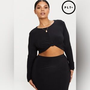 Pretty Little Thing- Plus Black Knot Front Crop Top